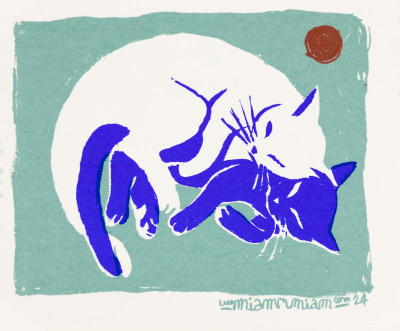 Cuddle cats (moon)